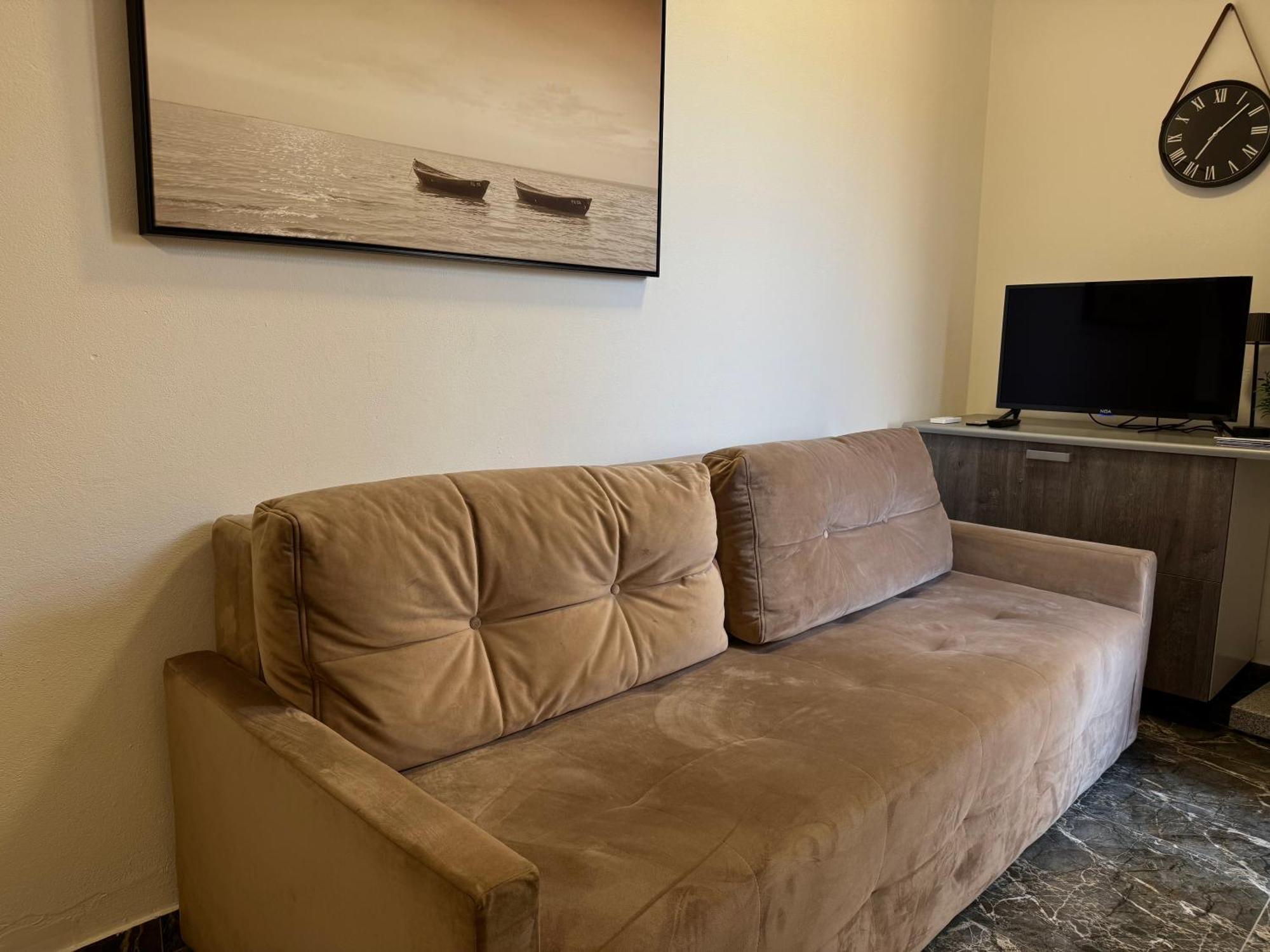 Apartments Orhidelia นยีวีเซ ภายนอก รูปภาพ