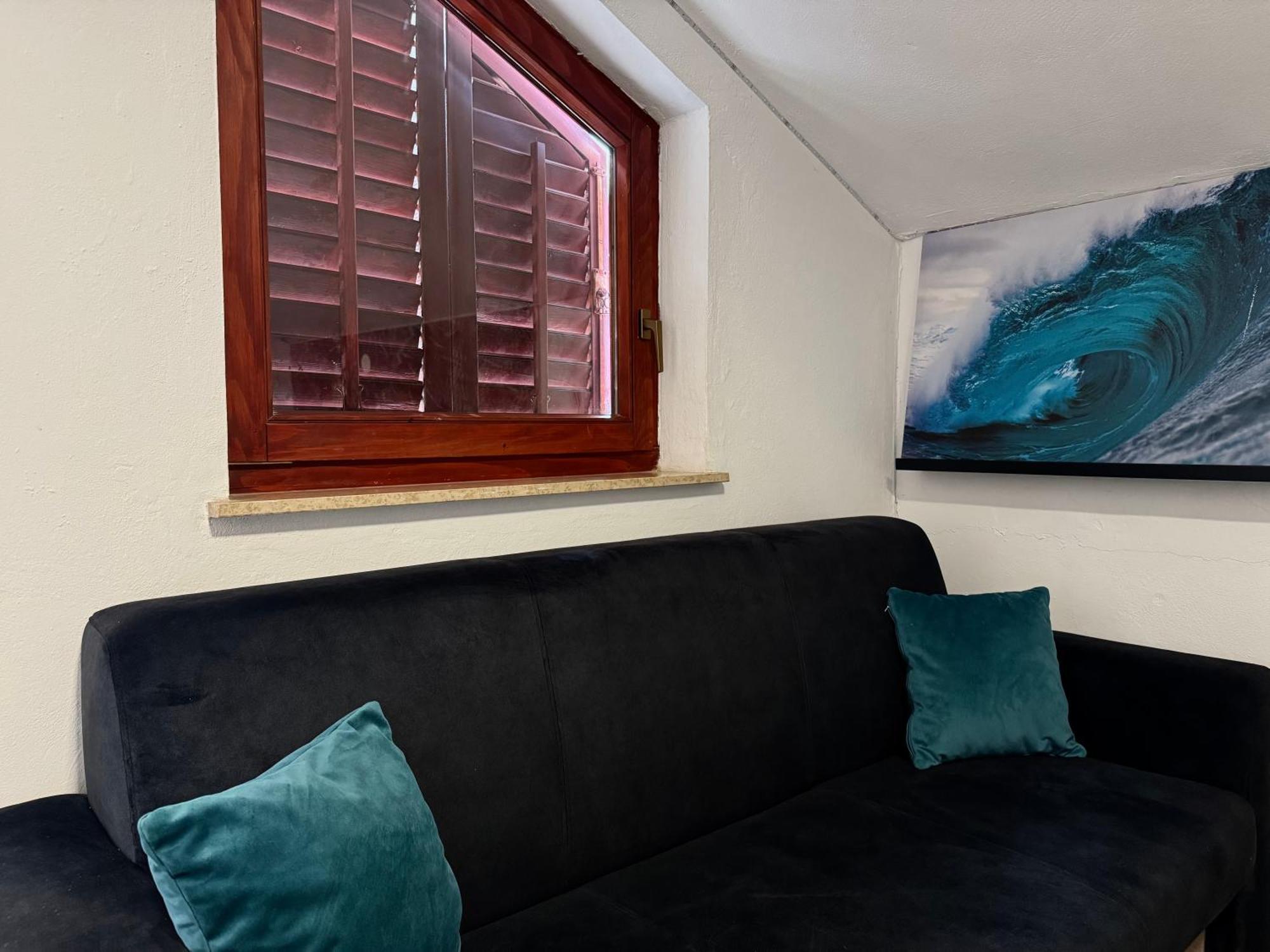 Apartments Orhidelia นยีวีเซ ภายนอก รูปภาพ