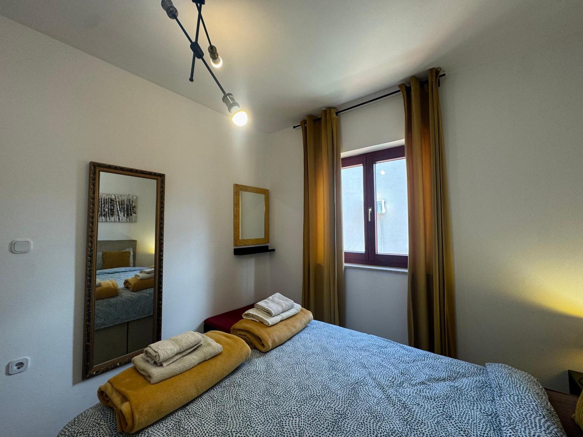 Apartments Orhidelia นยีวีเซ ภายนอก รูปภาพ