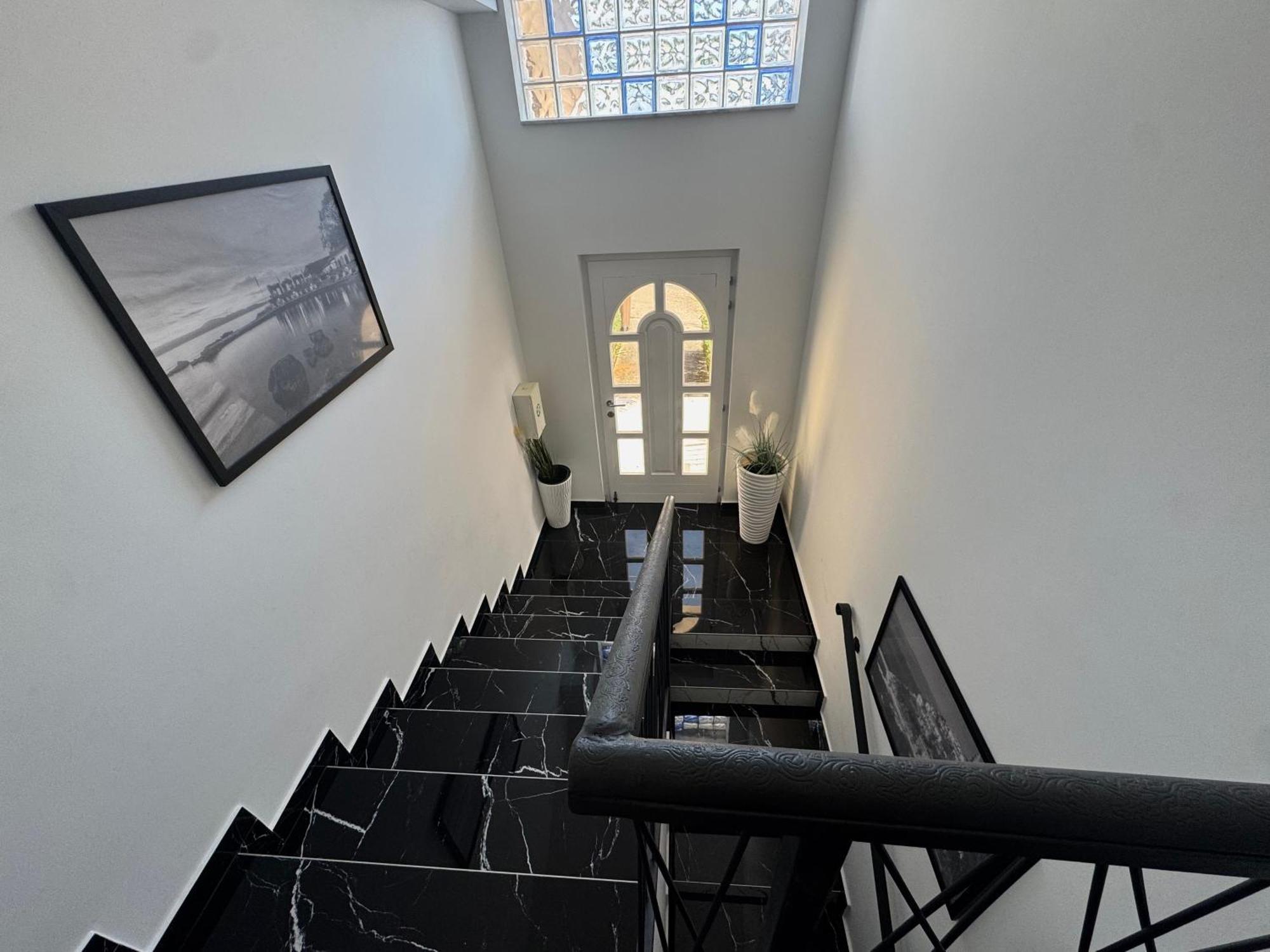 Apartments Orhidelia นยีวีเซ ภายนอก รูปภาพ