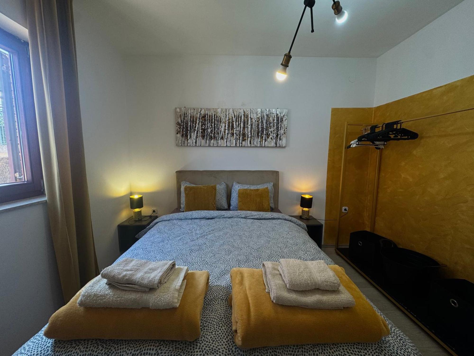 Apartments Orhidelia นยีวีเซ ภายนอก รูปภาพ
